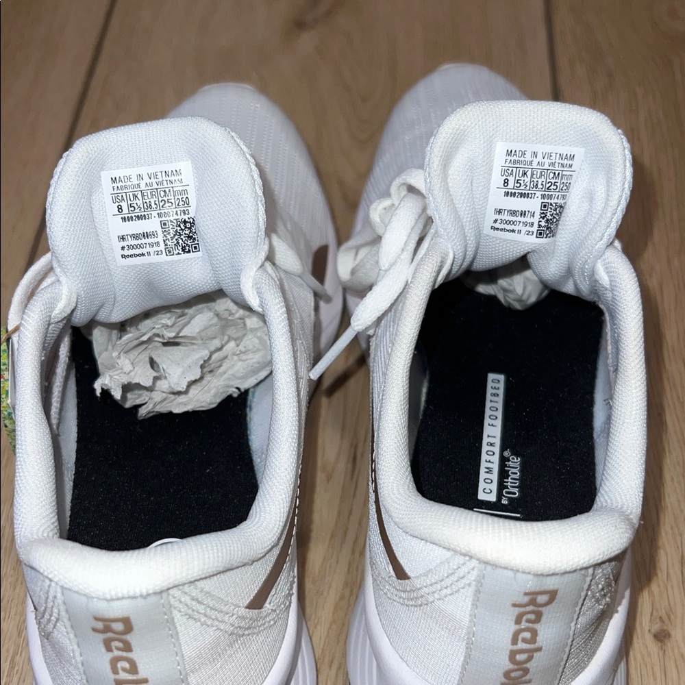 NWT - Reebok Energen Tech Plus Women's White & Gold Running/Course Athletic Shoe - Picture 6 of 15